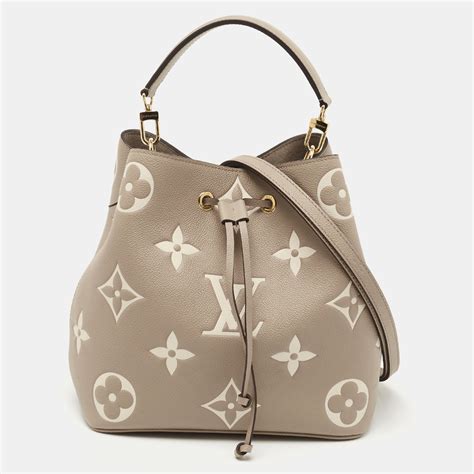 cream louis vuitton